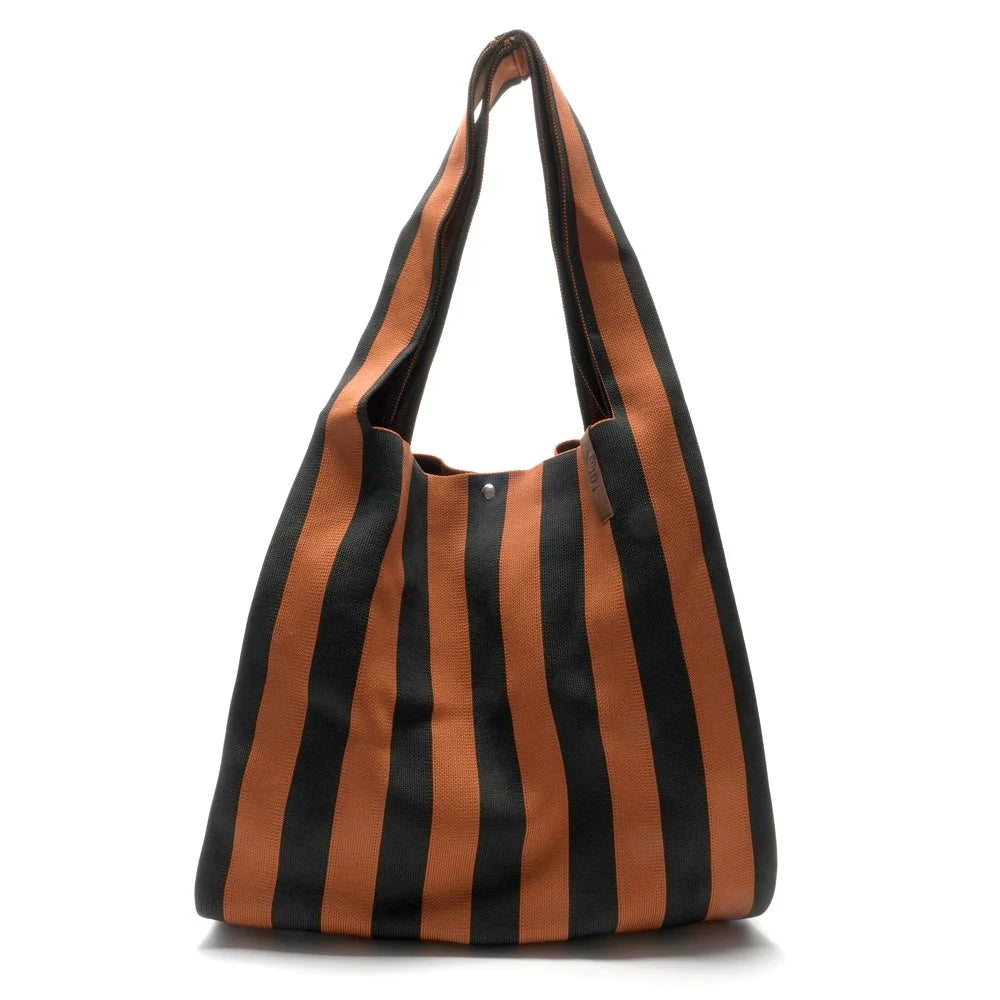 Lot83 Shopper Lois