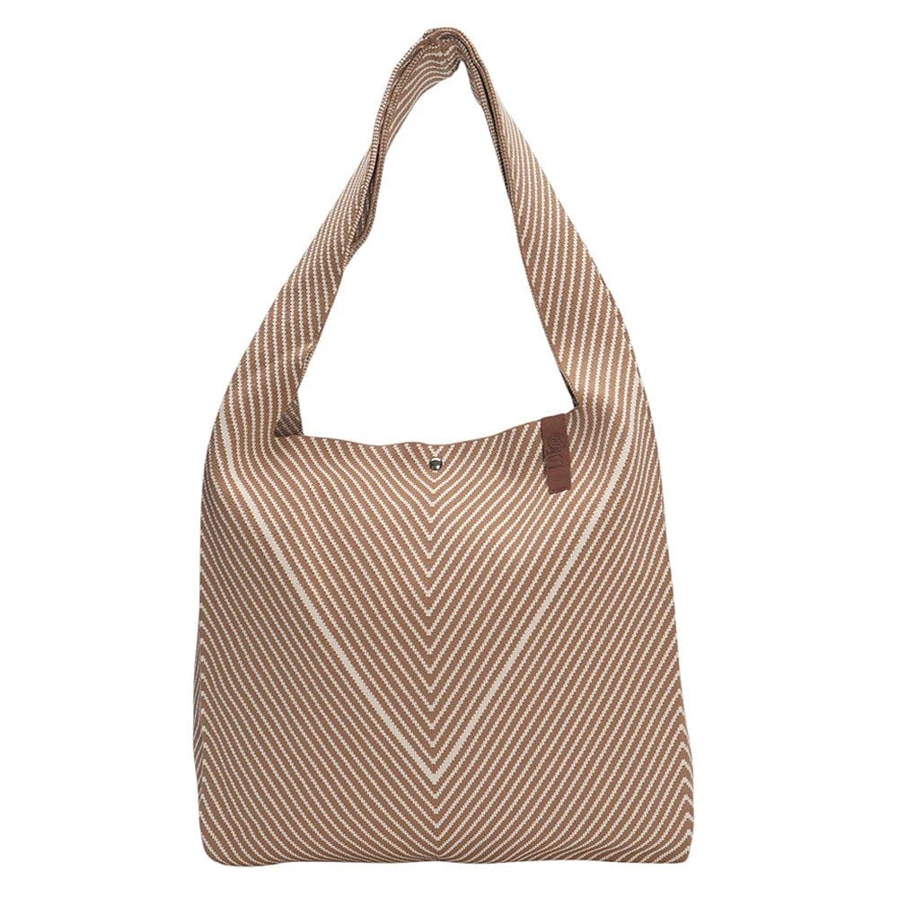 Lot83 Shopper Lois