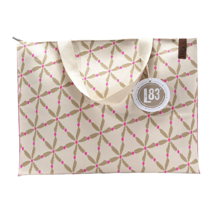 Lot83 Shopper Lara