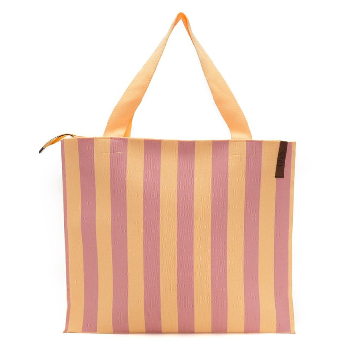 Lot83 Shopper Lara