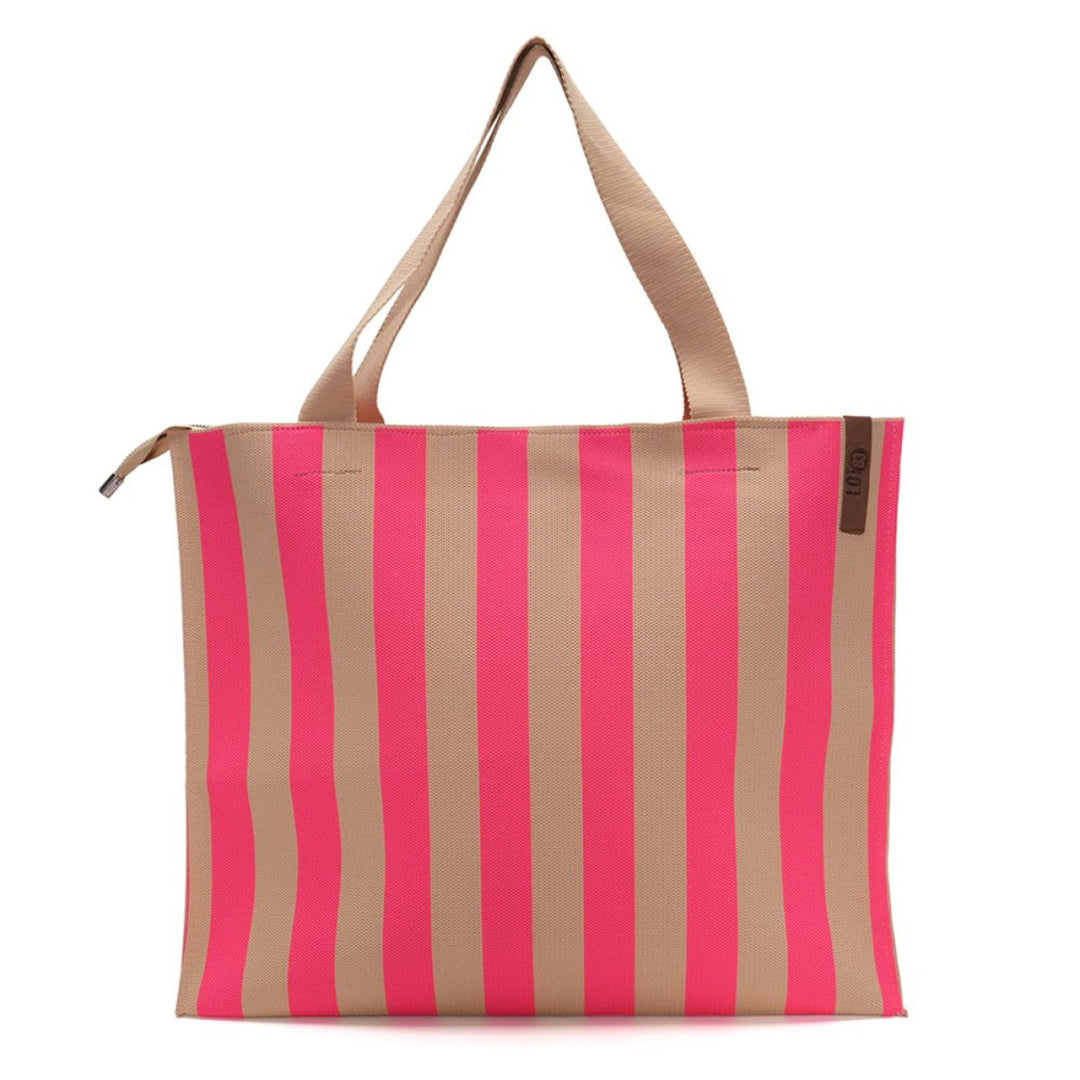 Lot83 Shopper Lara