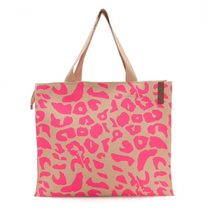 Lot83 Shopper Lara