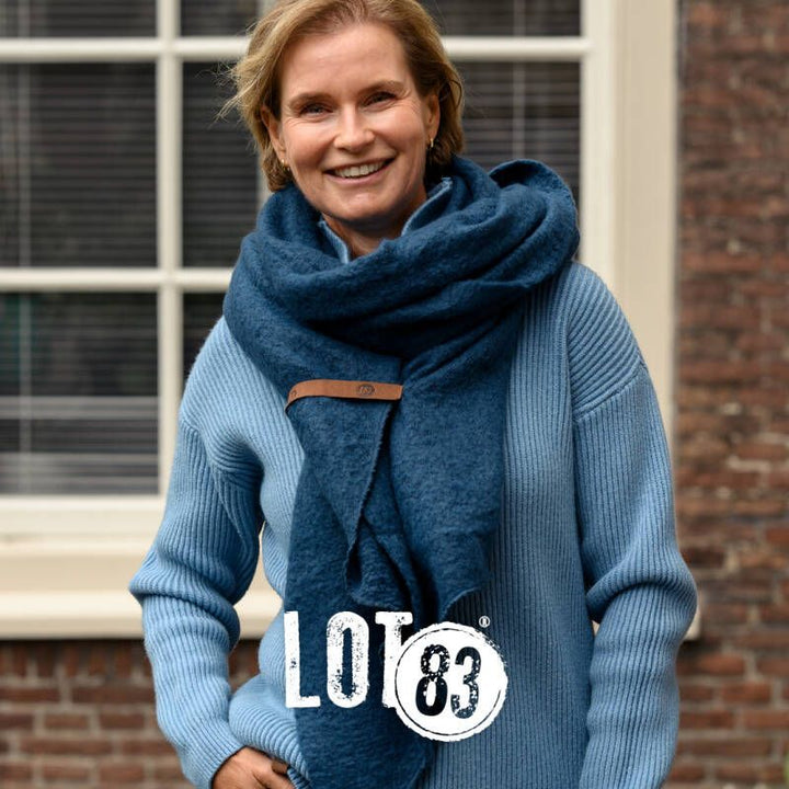 Lot83 Sjaal Fem