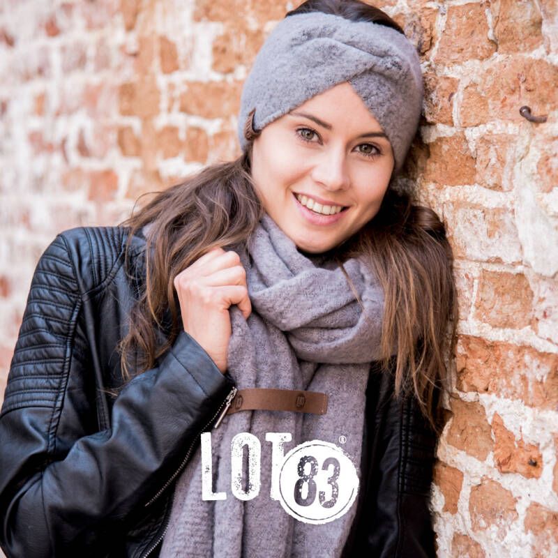 Lot83 Sjaal Fem