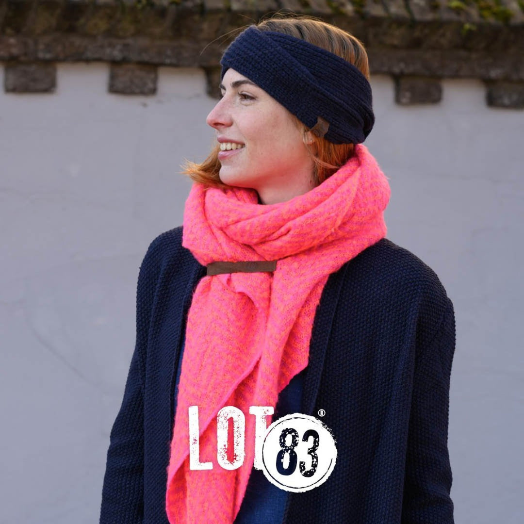 Lot83 Sjaal Jet