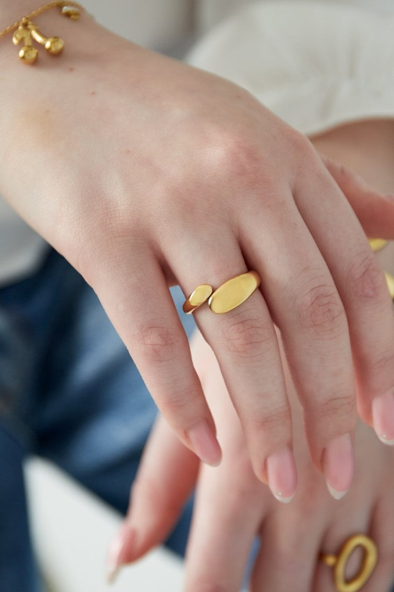 Ring Embrace