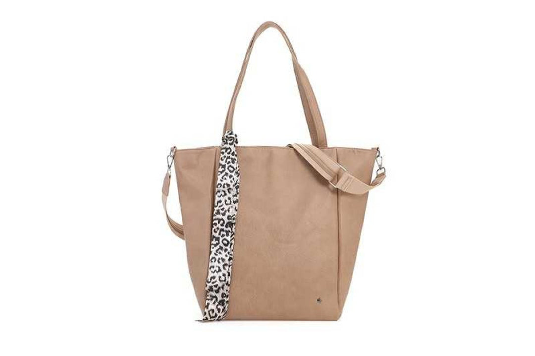 Shopper Macon